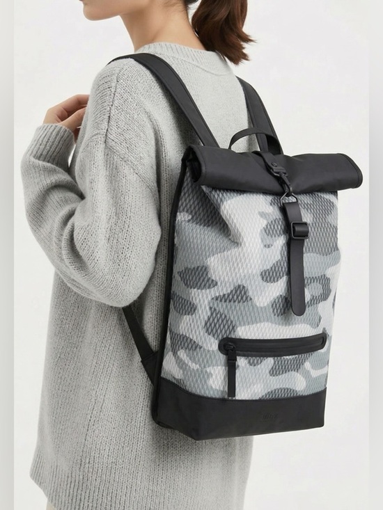 NWT RAINS Rolltop Rucksack Mesh Backpack Camo Gray/Black Waterproof main image 7